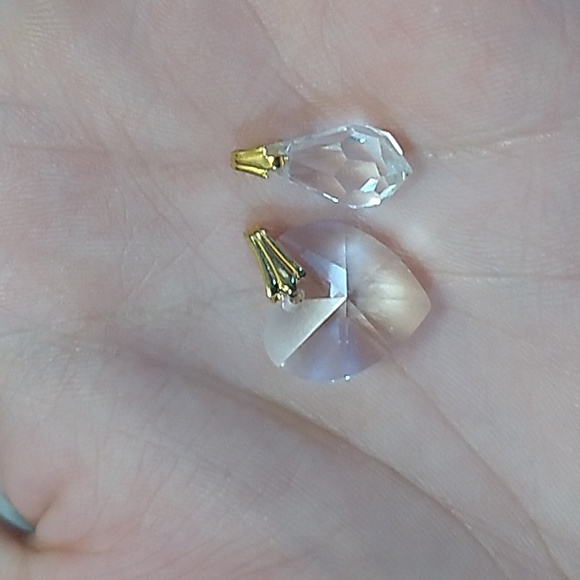 2 Swarovski Crystal Glass Pendants - Picture 7 of 7